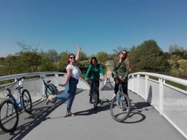 Paseo en bici Parque Juan Carlos I Capicúa